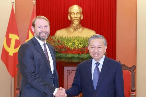Đề nghị tập đoàn của Mỹ hỗ trợ Việt Nam phát triển năng lượng