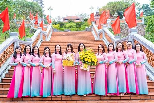 VKSND tỉnh Quảng Bình trao giải Cuộc thi ảnh Nét đẹp áo dài qua ảnh