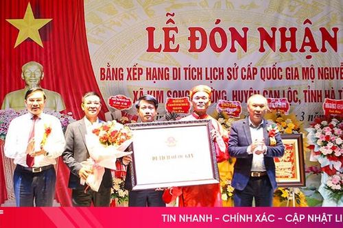 Đón nhận bằng xếp hạng di tích cấp quốc gia mộ Nguyễn Huy Tựu