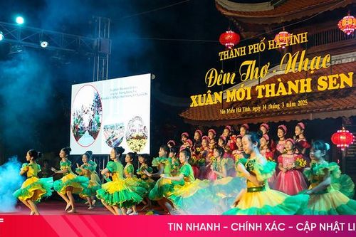 Lắng đọng đêm thơ nhạc 'Xuân mới Thành Sen'