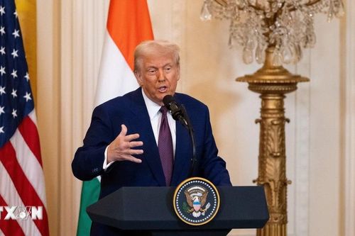 Tổng thống Mỹ Donald Trump thúc đẩy bãi bỏ quyền quốc tịch theo nơi sinh