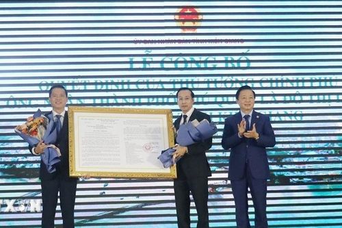Phú Quốc cần hình thành các trung tâm thương mại dịch vụ du lịch tầm cỡ quốc tế
