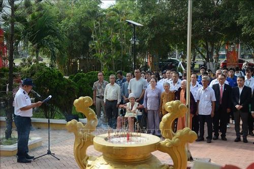 Tưởng niệm 64 chiến sĩ Hải quân hy sinh trên đảo Gạc Ma