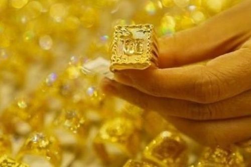 Nóng nhất trong ngày: Giá vàng tăng sốc vượt 96 triệu đồng; Ồ ạt xả lỗ đồ chơi Baby Three