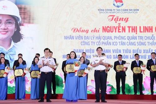 Tổng công ty Tân cảng Sài Gòn vinh danh hơn 400 người lao động tiêu biểu