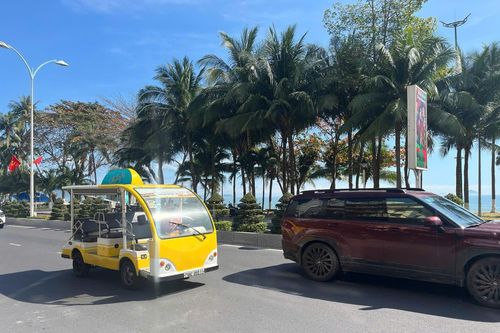 Tăng cường quản lý hoạt động xe chở người bốn bánh gắn động cơ