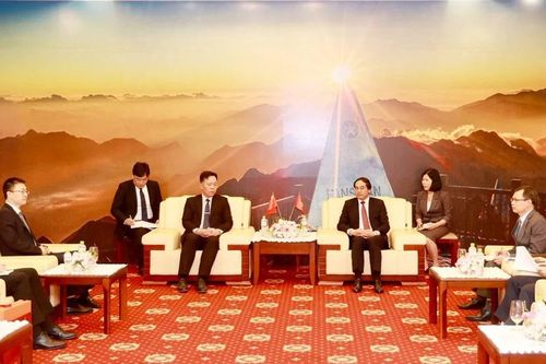 Bí thư Tỉnh ủy Lào Cai tiếp xã giao Tham tán Công sứ Đại sứ quán Trung Quốc tại Việt Nam