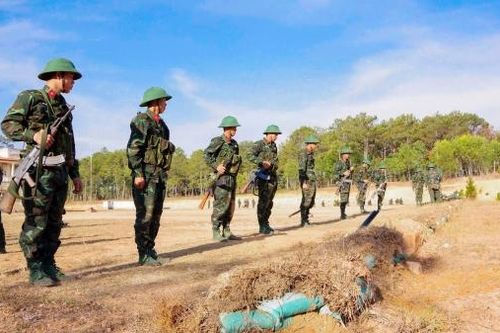 Nâng cao chất lượng huấn luyện, xây dựng quân đội tinh, gọn, mạnh