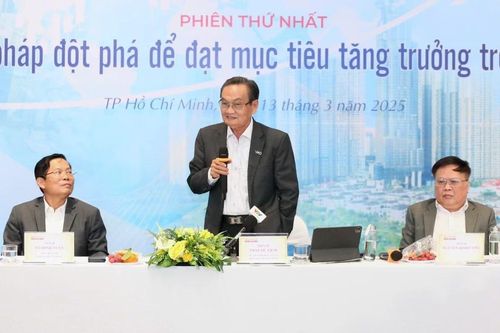 'Phải tiến hành một cuộc cách mạng thực sự về thể chế'