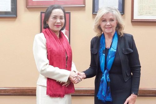 Phó Chủ tịch Quốc hội Nguyễn Thị Thanh gặp và làm việc với các Thượng nghị sỹ Hoa Kỳ