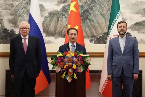 Trung Quốc và Nga lên tiếng bảo vệ Iran