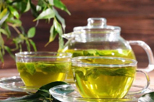 5 loại đồ uống khi bụng đói giúp hạ axit uric cao