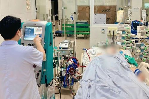 Thay huyết tương, sử dụng Ecmo cứu sống người phụ nữ mắc liền 2 bệnh nguy hiểm
