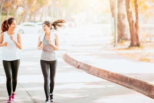 Nên đi bộ bao nhiêu phút mỗi ngày để lấy lại vóc dáng?