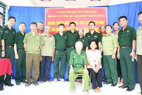 Đoàn kết, gắn bó, giúp dân xây dựng nông thôn mới