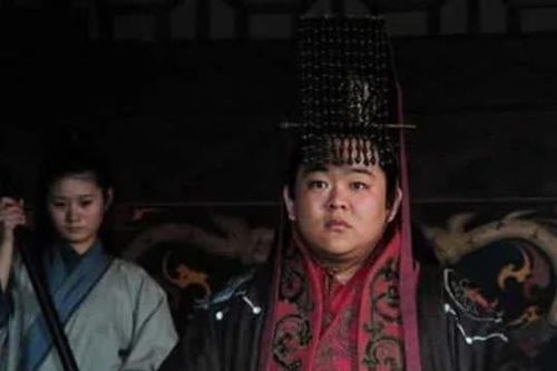 Lưu Thiện sau khi đầu hàng bỗng nhiên 'ngây ngô', vậy ông thật sự vô tư hay giả ngốc để sinh tồn?