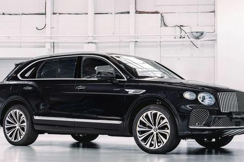 Nghệ thuật Á Đông trên siêu xe Bentley