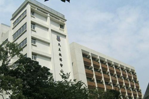 Số học sinh sụt giảm, hai trường tiểu học đối mặt nguy cơ đóng cửa