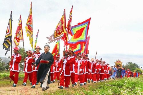 Ngày xuân tưởng nhớ tổ tiên