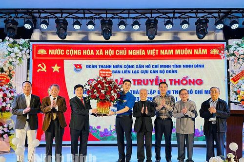 Ban liên lạc cựu cán bộ Đoàn tỉnh Ninh Bình gặp mặt truyền thống