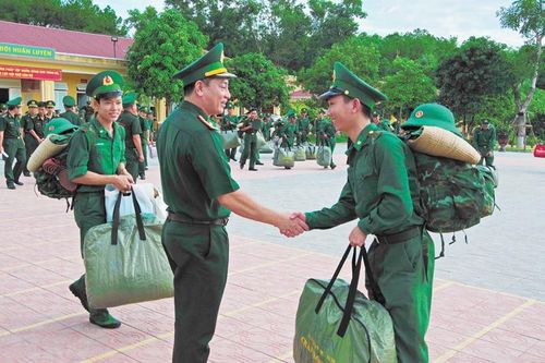 Những ngày đầu trong quân ngũ