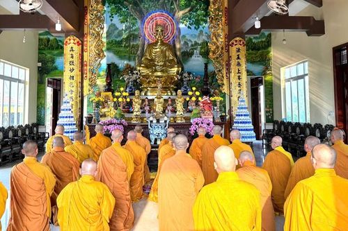 Khóa lễ Bố-tát, thính giới của chư Tăng H.Bình Chánh, Hóc Môn và Q.6