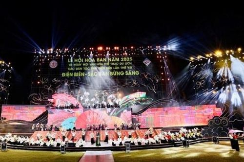 Tổng duyệt chương trình nghệ thuật 'Điện Biên – Sắc Ban bừng sáng'