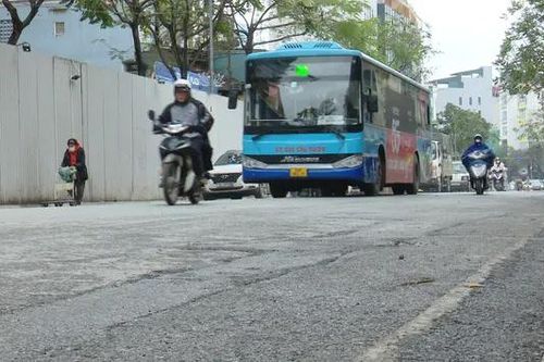 Đảm bảo hoàn trả mặt đường êm thuận sau thi công