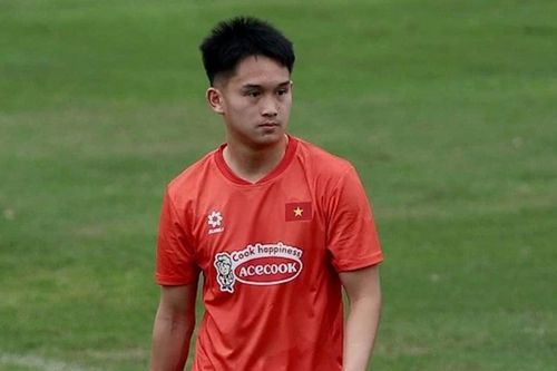 Rào cản của tiền vệ Việt kiều từng đá cho U18 Cộng hòa Séc