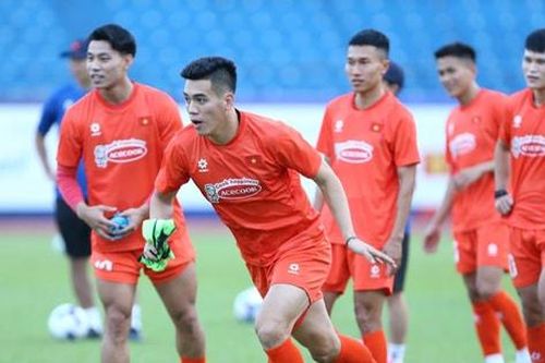 'Quả bóng vàng Việt Nam' Tiến Linh báo tin vui đến HLV Kim Sang Sik