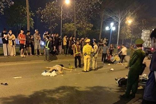 Hà Nội: Va chạm với xe tải, 3 người thương vong tại huyện Mê Linh