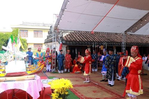 Lễ khao lề thế lính Hoàng Sa: Tri ân đội hùng binh năm xưa