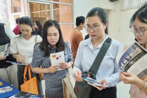 Trường đại học dành học bổng 100% cho sinh viên học ngành mới