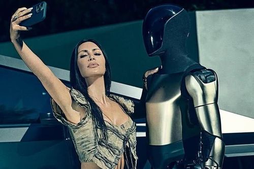 Bộ ảnh tình tứ gây tranh cãi của Kim Kardashian và robot Tesla