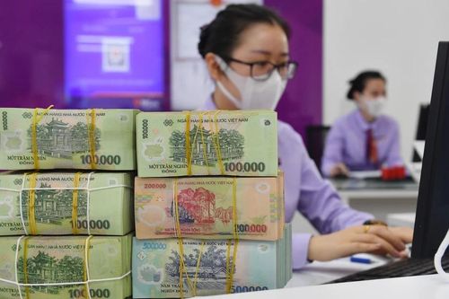 Bóng dáng doanh nghiệp phía sau các ngân hàng