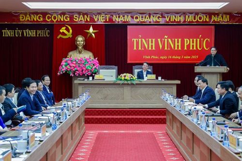Phát huy tự chủ, tự lực, tự cường để phát triển nhanh, bền vững