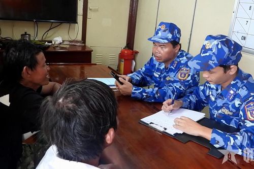 Bộ tư lệnh Vùng Cảnh sát biển 4 cứu nạn ngư dân trôi dạt trên biển