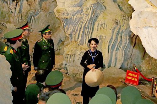 Hành trình về nguồn, tri ân các bậc tiền nhân