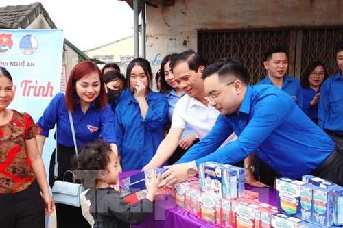 Tuổi trẻ Nghệ An tình nguyện xây dựng đô thị văn minh