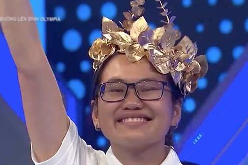 Từng xin nghỉ học đi cổ vũ Olympia, nữ sinh giành vòng nguyệt quế Đường lên đỉnh Olympia