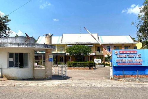 Bị cần máy múc va trúng người, nam thanh niên tử vong