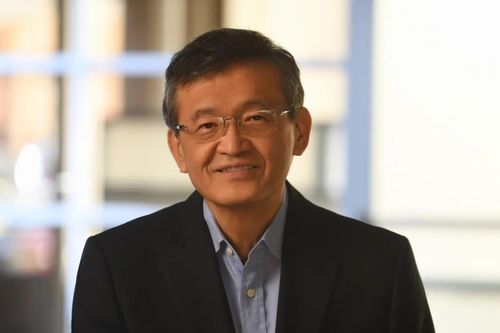 Tân CEO Intel nhận lương 1 triệu USD