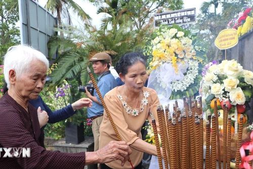 Dâng hương tưởng niệm 57 năm ngày 504 thường dân Sơn Mỹ bị thảm sát