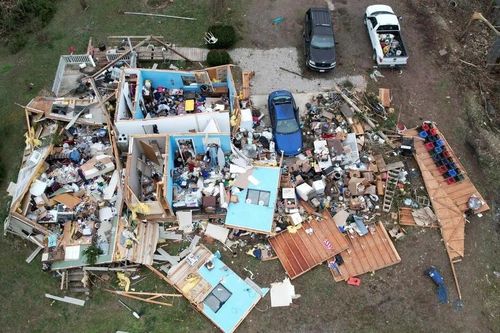 Ít nhất 33 người thiệt mạng do bão lớn kèm lốc xoáy tại Mỹ