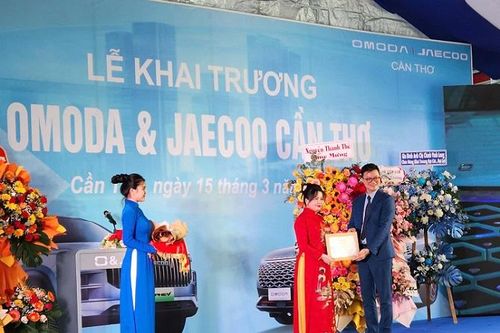 Khai trương showroom ô tô Omoda và Jaecoo tại Cần Thơ