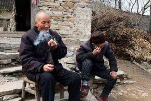 Cổ nhân dạy 'người nghèo không dời nhà, người giàu không dời mồ, kinh doanh không tốt thì đổi cửa', triết lý xưa không chỉ đơn thuần là những câu nói truyền miệng