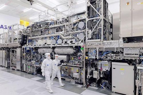 Cuộc đua xây dựng cỗ máy chế tạo chip tiên tiến nhất