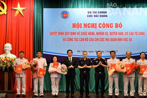 Ra mắt Chi cục Hải quan khu vực XII