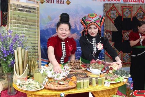 Tinh hoa ẩm thực độc đáo của dân tộc Thái