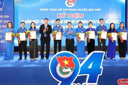 Huyện đoàn Mai Sơn kỷ niệm Ngày thành lập Đoàn TNCS Hồ Chí Minh